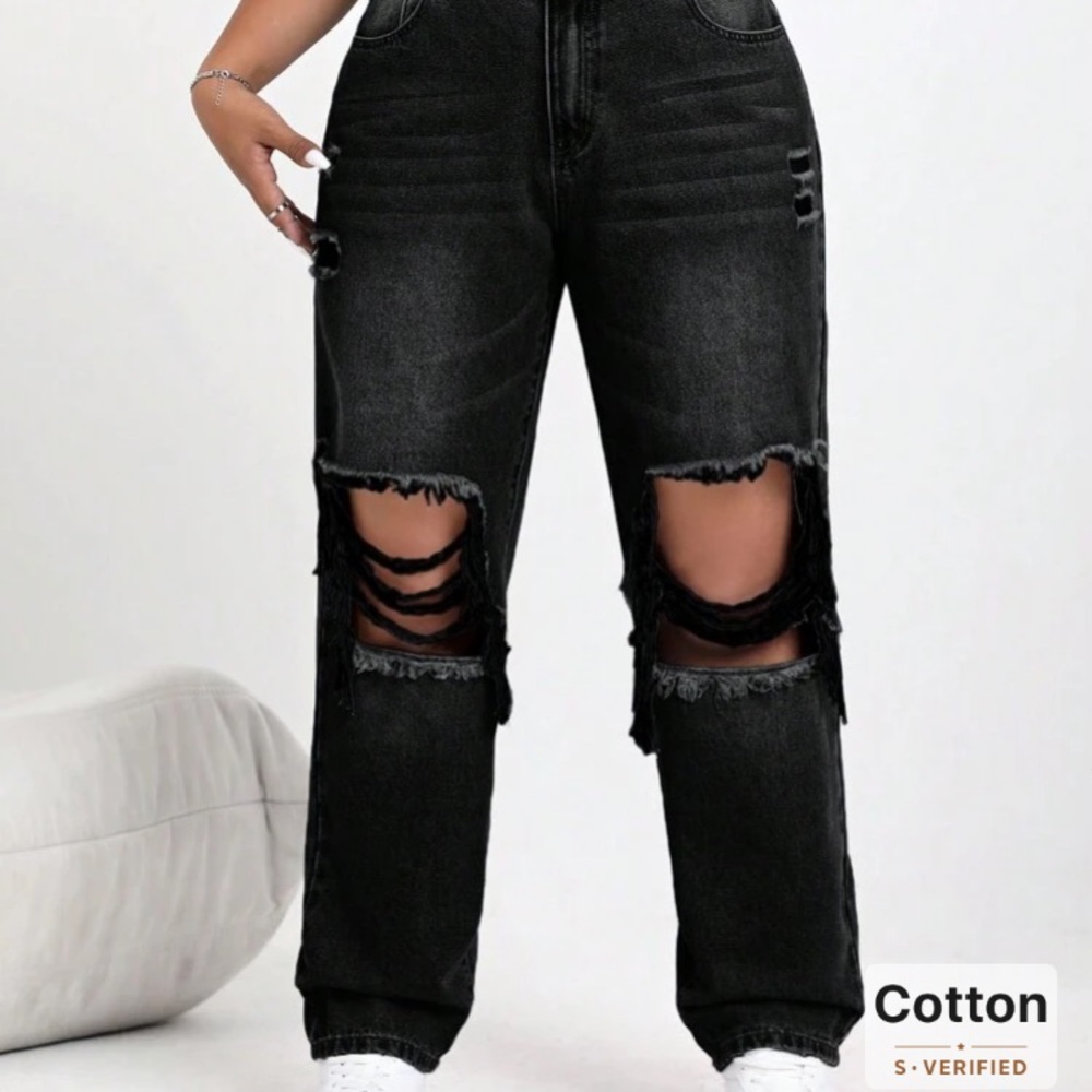 Distressed Jeans - Picture 5 of 7